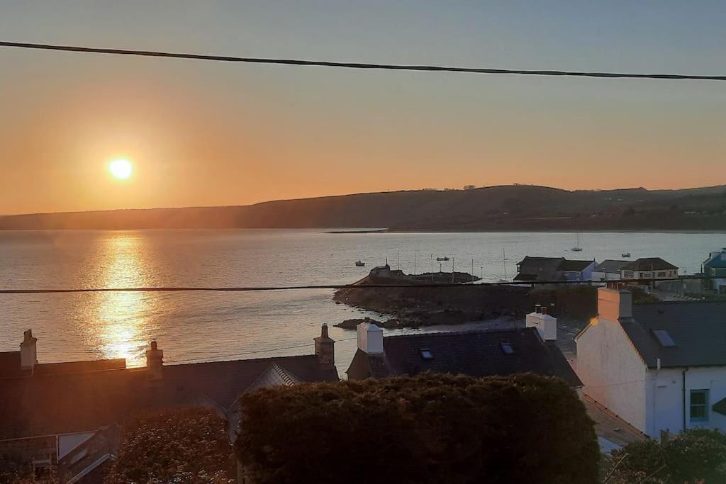 Arvonia Sleeps 7, Sea Views, Dog Friendly Villa New Quay  Exterior foto