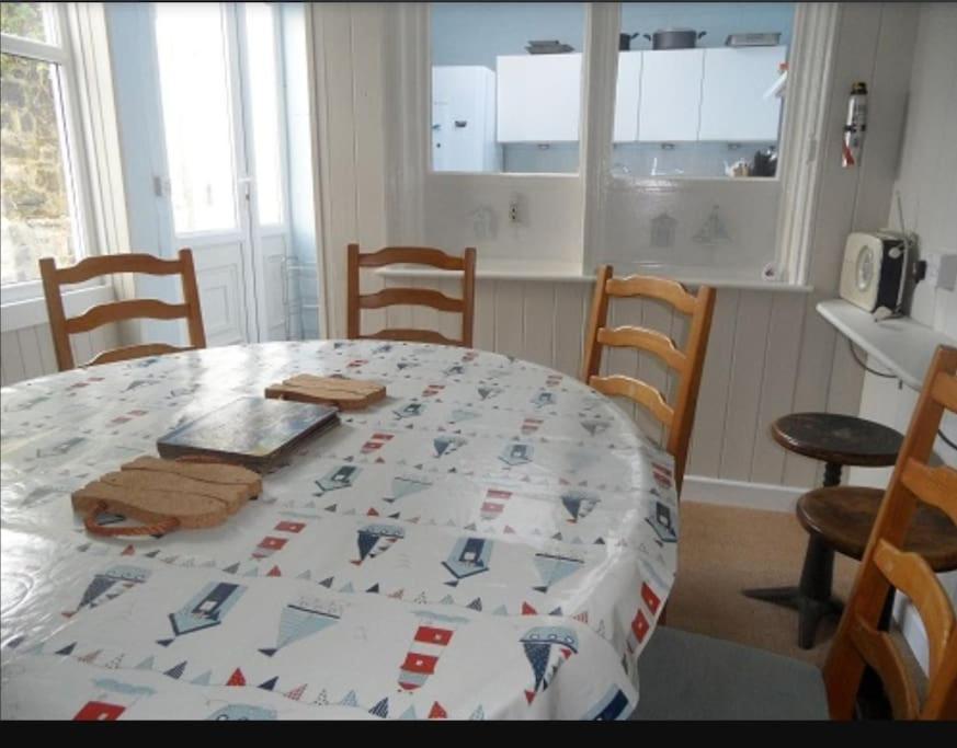 Arvonia Sleeps 7, Sea Views, Dog Friendly Villa New Quay  Exterior foto
