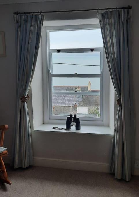 Arvonia Sleeps 7, Sea Views, Dog Friendly Villa New Quay  Exterior foto
